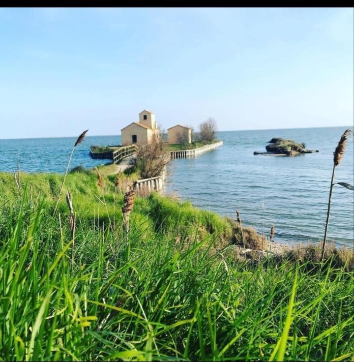 B & B Cantarano Porto Garibaldi Exteriör bild